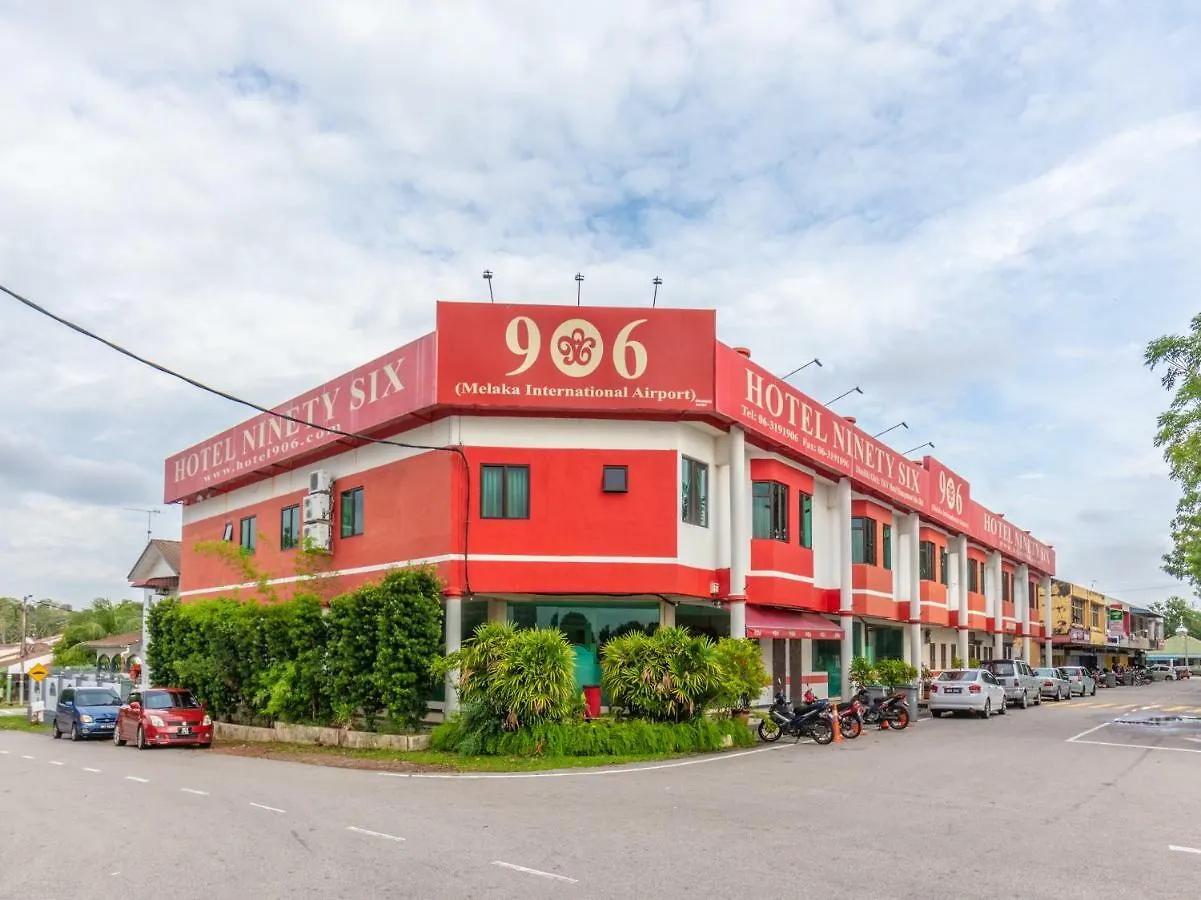 ホテル Oyo 1158 906 Airport Malacca