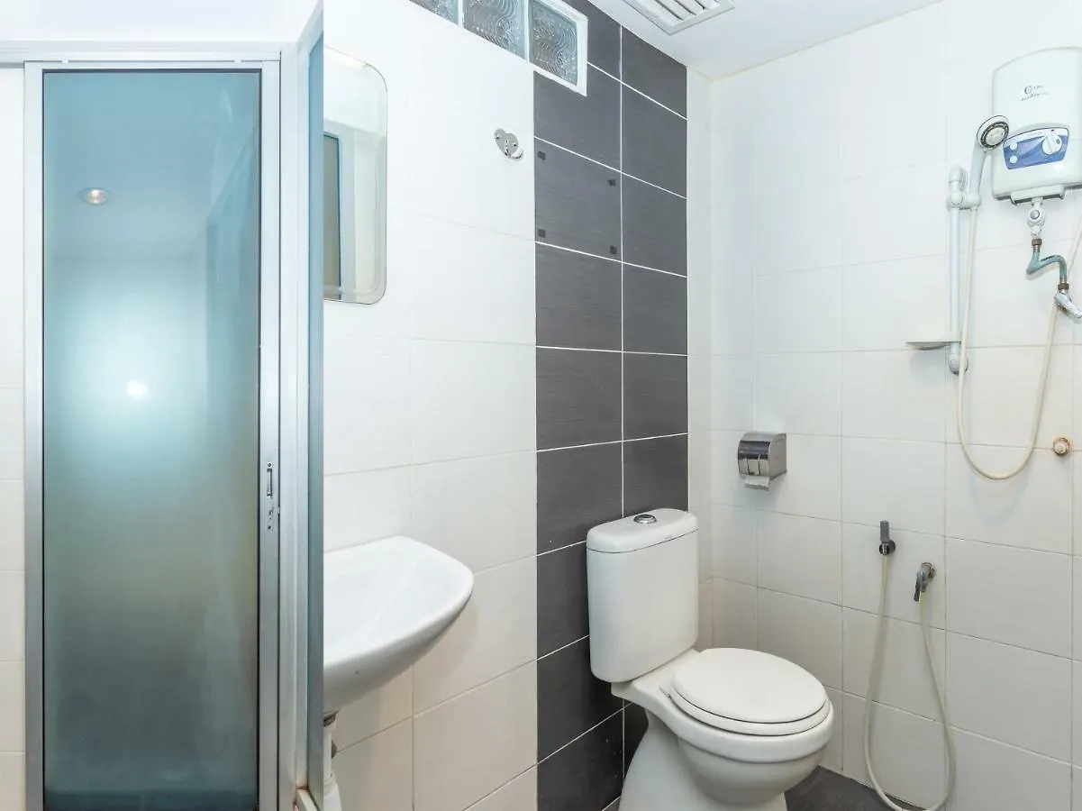 Hotel Oyo 1158 906 Airport Malacca