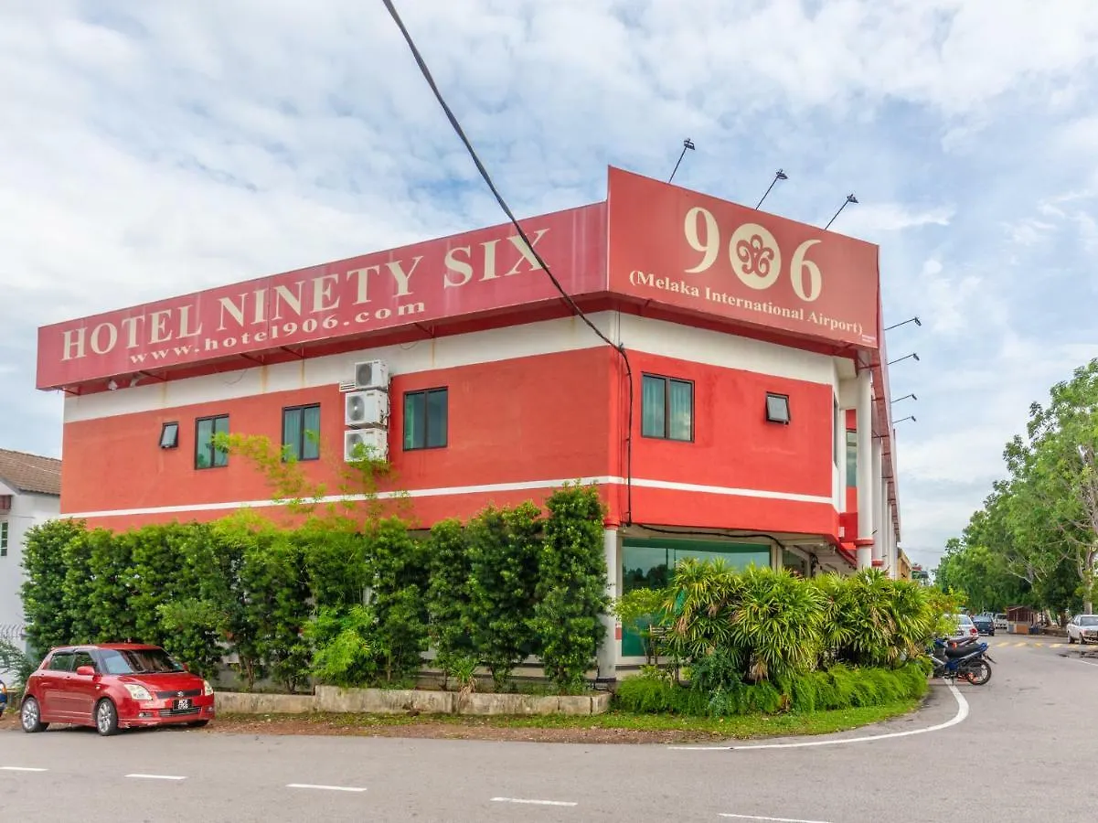 Hotel Oyo 1158 906 Airport Malacca