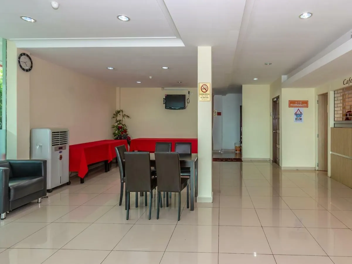 Hotel Oyo 1158 906 Airport Malacca